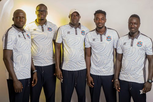 Le staff technique de l'équipe première au complet